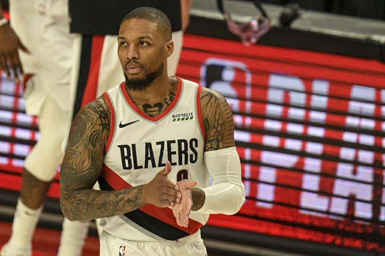 約基奇26.9%命中率創季后賽生涯新低，歷史鐵王座艾弗森獨占三席