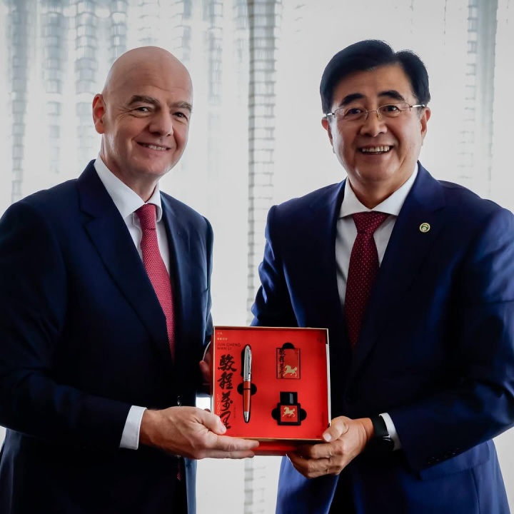 因凡蒂諾溫哥華會見宋凱 FIFA前進計劃推動中國足球體系重組 因凡蒂諾溫哥華會見宋凱 FIFA前進計劃推動中國足球體系重組