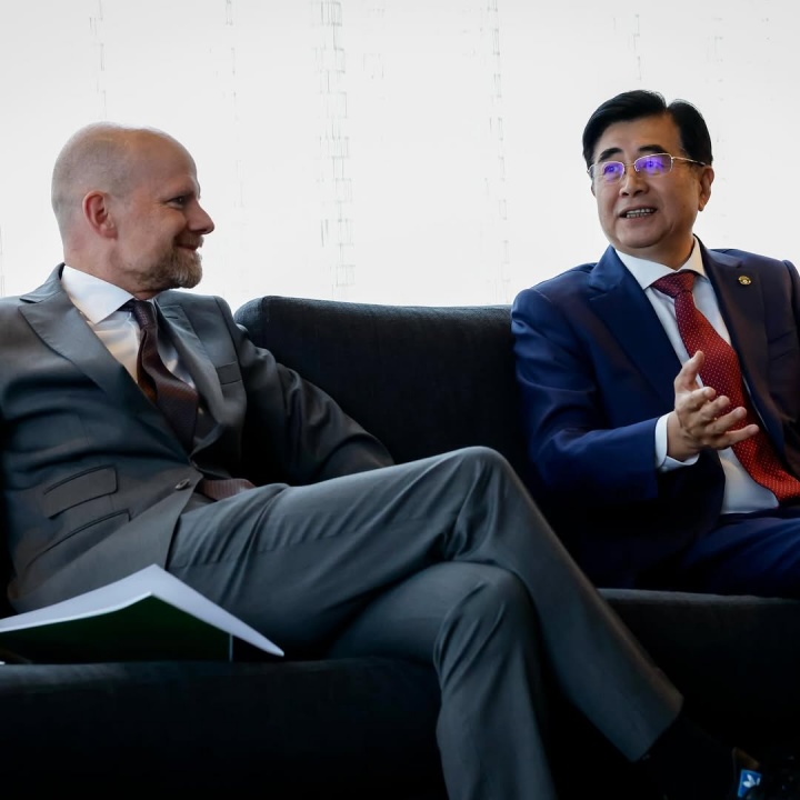 因凡蒂諾溫哥華會見宋凱 FIFA前進計劃推動中國足球體系重組 因凡蒂諾溫哥華會見宋凱 FIFA前進計劃推動中國足球體系重組