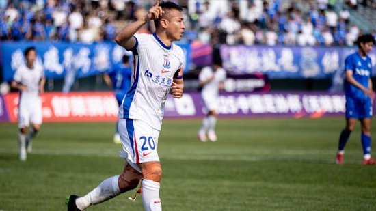 于漢超3分鐘2球助申花足協杯晉級 斯盧茨基：他是魔術師